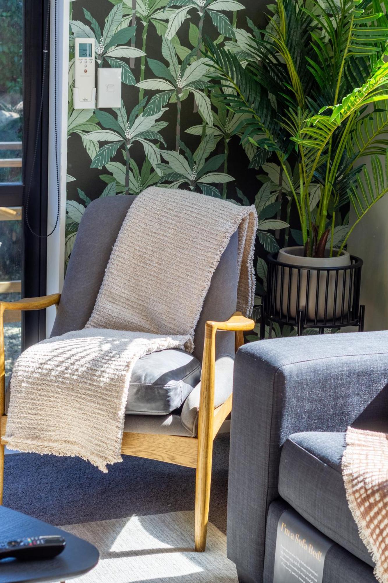 Latimer Square Luxe: 1Br W/ Sofa Bed ไครสต์เชิร์ช ภายนอก รูปภาพ