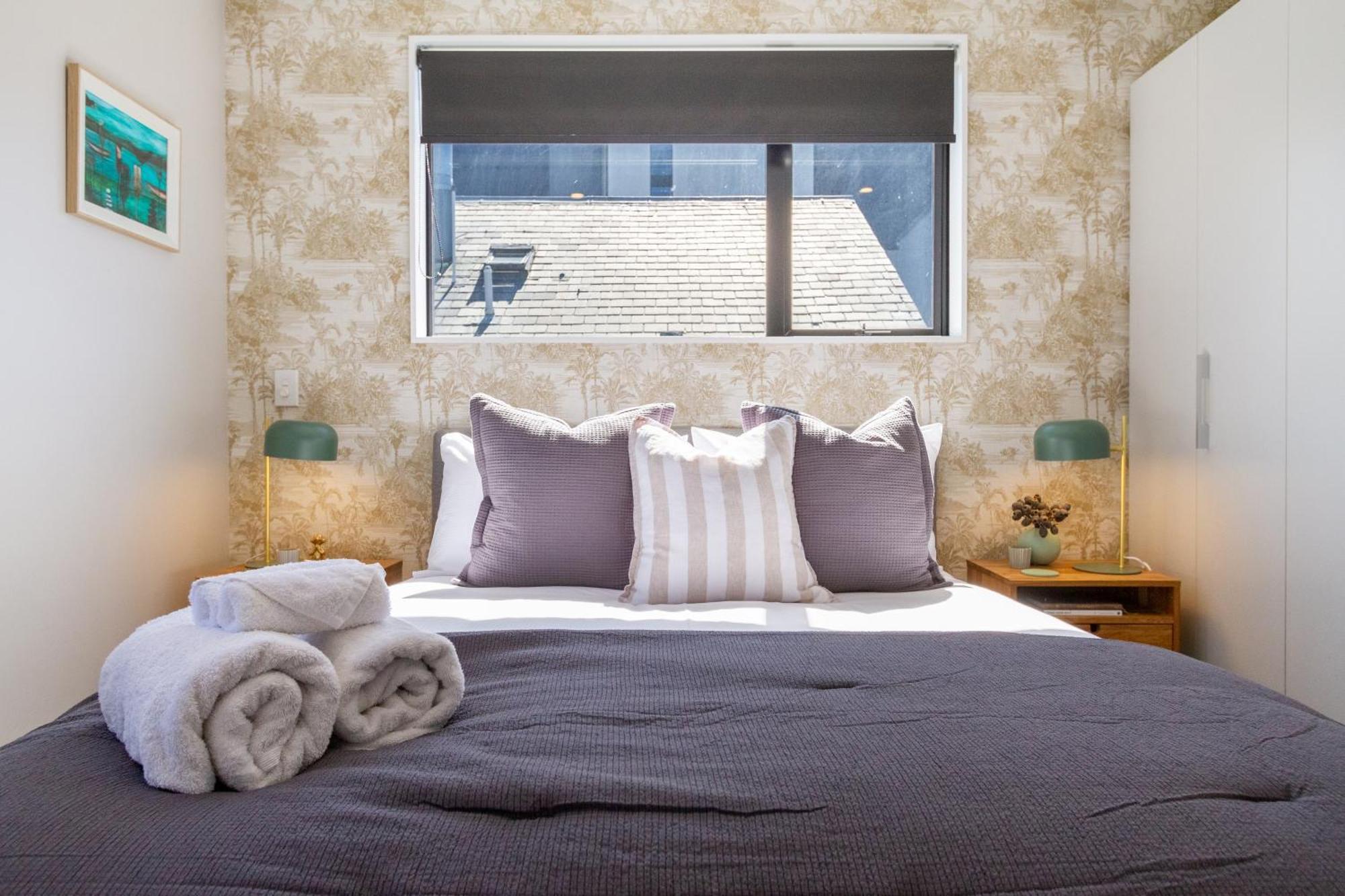 Latimer Square Luxe: 1Br W/ Sofa Bed ไครสต์เชิร์ช ภายนอก รูปภาพ